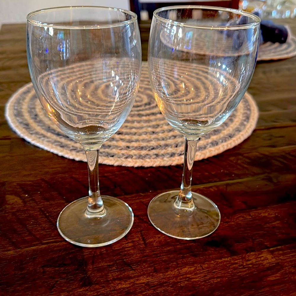 Set of wine glasses